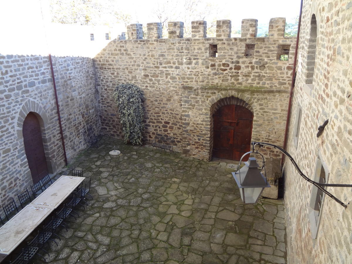Castello Di Magrano Hostal Carbonesca Exterior foto
