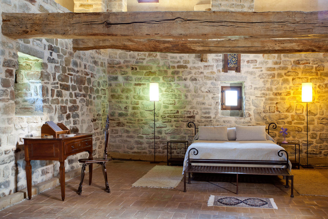 Castello Di Magrano Hostal Carbonesca Habitación foto